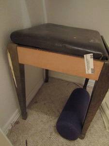lot 99 image: sewing chair top lifts off has sewing material inside