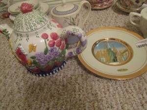 lot 146 image: floral dcor tea pot by flower inc, ailanthus nivalis covered creamer, crown Dorset tea pot,chokin  24 kt gold edged new York plate