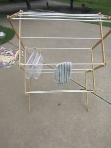 lot 399 image: 3 tier foldable drying rack