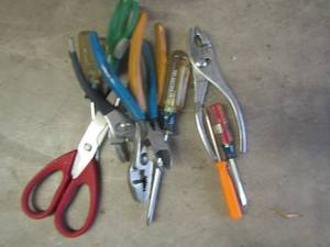 lot 395 image: bag of screw drivers,plyers,scissors wire cutter and more