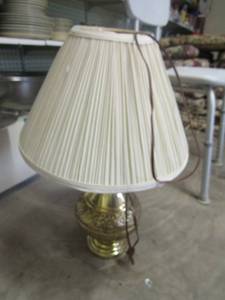 lot 508 image: table lamp -  metal base