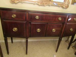 lot 315 image: American Drew BUFFET, 3 door, 3 drawers- size 406521 also has a thick glass top cover that comes with it