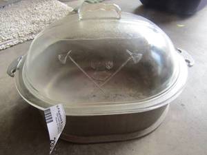 lot 280 image: guardian service pot with lid