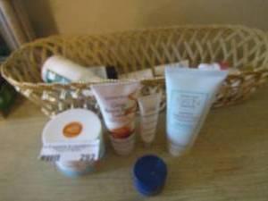 lot 292 image: wire metal basket ultra softening cream, hand lotion, and more