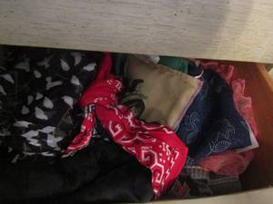lot 299 image: various gloves and hankerchiefs