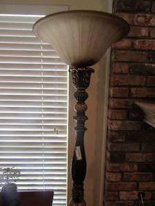 lot 14 image: 6ft tall floor lamp has glass shade black n gold in color