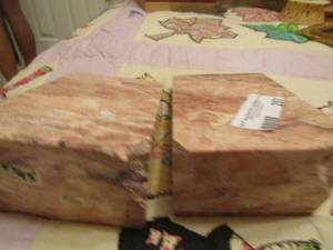 lot 257 image: marble bookends 1 is broken