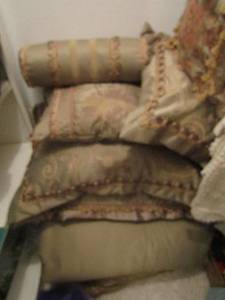lot 249 image: olive green with gold floral dcor 8 pillows and matching comforter