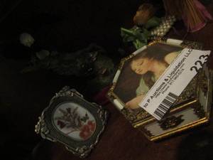 lot 223 image: M I M Lador music trinket box, framed real flower size 3x2,herco American eagle