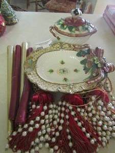 lot 182 image: 3 hanging beaded dcor qty 3, 4 candle sticks, FF 1993 covered canister, fits and Floyd Christmas bowl