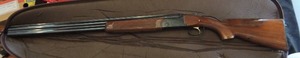 lot 19 image: CHURCHILL MONARCK 12 GAUGE OVER UNDER SHOTGUN - BY KASSMAR, 28BARREL, BARRELS MARKED  CAM76 (T)  & KGI 470(B)  3 MAGNUM  IN CASE