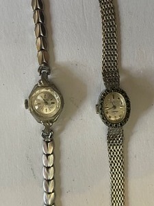 lot 518 image: TRADITIONS  17 JEWEL WATCH 10K RGP BEZEL & ZODIAC LADIES WATCH 10 K RGP BEZEL