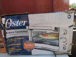lot 30 image: New Oster counter top oven, box is damaged but in original box, 3 settings with 6 slice convection