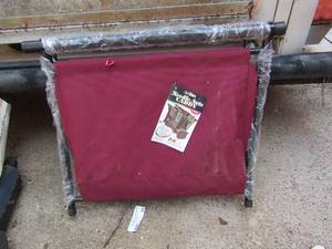 lot 34 image: Art bin needle artist caddy New with various supplies inside