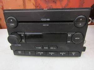 lot 49 image: Car radio 6 disc player MP3, batch # 20555