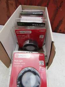 lot 66 image: Utilt tech puck lights # 0709207 qty 6