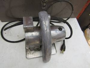 lot 71 image: Wen 909 ALL SAW, also a grey metal tool caddy