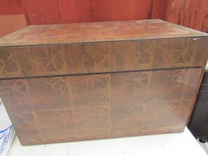 lot 72 image: Celtic trunk new, 122012