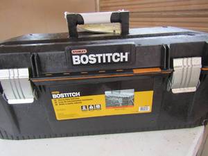 lot 87 image: Stanley Bostich 28 heavy duty tool box