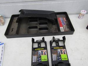 lot 174 image: Plastic tool caddy organizer for inside tool box, 2 fire extinguisher holders