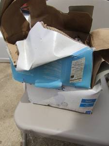 lot 188 image: 2 boxes of GE 60 watt light bulbs new boxes are damaged