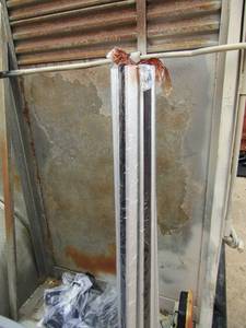 lot 199 image: roof racks with brackets qty 5