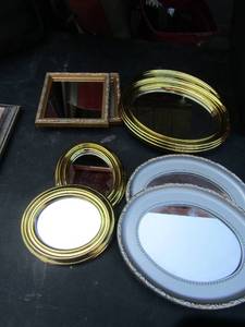 lot 211 image: Various oval gold and silver picture frames qty4 sets of 2