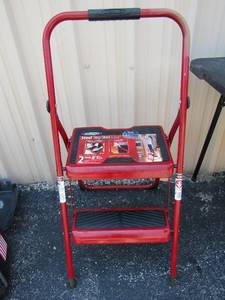 lot 214 image: 2 step warner step stool, like new condition