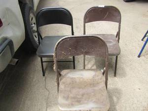 lot 240 image: 3 folding metal sitting chairs