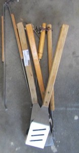 lot 248 image: used set of grill utensils