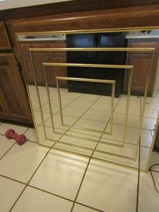 lot 260 image: 30x30 gold frame wall mirror in great condition just dirty