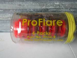 lot 287 image: Pro flare 4 pack NIB red lights
