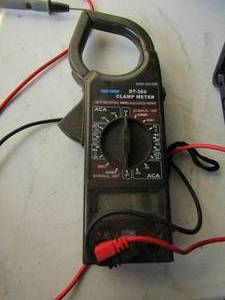 lot 341 image: Cen tech clamp meter DT-266