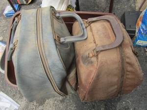 lot 368 image: Brunswick bowling balls qty 2 with carry on bag