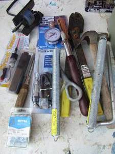 lot 423 image: Tool lot, circuit testers, water pressure gauge, hammers, springs, and more