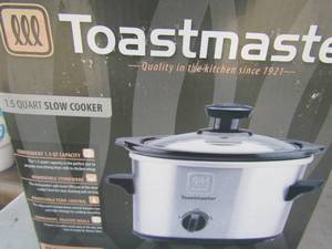 lot 438 image: toastmaster 1.5 quart slow cooker
