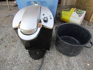 lot 441 image: 1 quart speckled sauce pan, keurig coffee maker