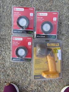 lot 447 image: DeWalt battery operated flash light, 3 ulitech puck lights
