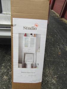 lot 5 image: Studio Space saver for your bathroom over toilet- NIB 62823 White color