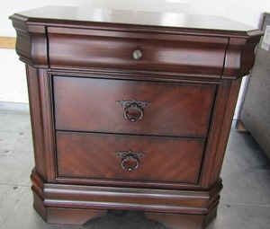 lot 27 image: TV  CHEST STAND WITH 3 DRAWERS CHERRY WOOD VERY BEAUTIFUL PIECE, 412720