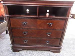 lot 24 image: 3 DRAWER CHERRY WOOD BEDSIDE TABLES QTY 2 BOTH BEAUTIFUL IN MINT CONDITION- 272817