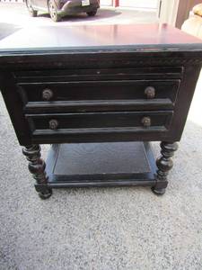 lot 48 image: 313019 side table with 2 drawers and 1 slide out writing table, missing the nob
