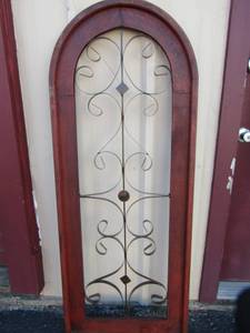 lot 20 image: 5823 metal & wooden wall dcor, beautiful piece