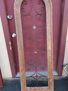lot 22 image: 6722 metal & wooden wall art, very beautiful piece