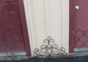 lot 59 image: Metal wall art indoor outdoor   qty 2