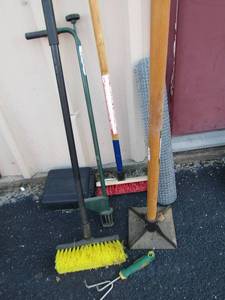 lot 68 image: yard items such as brooms, chicken wire, and more
