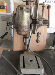 lot 147 image: Vintage Dayton drill stand # 2Z041 used with 12 Dayton drill- works great