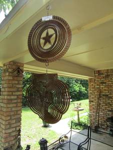 lot 875 image: bronze metal hanging Texas dcor