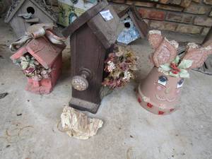 lot 903 image: potter plant made into bunny, bird houses qty 2, and piece of stone