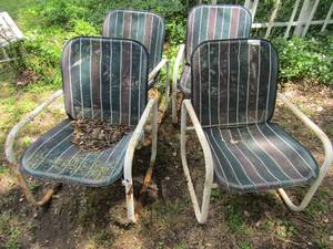 lot 953 image: 4 outdoor patio chairs